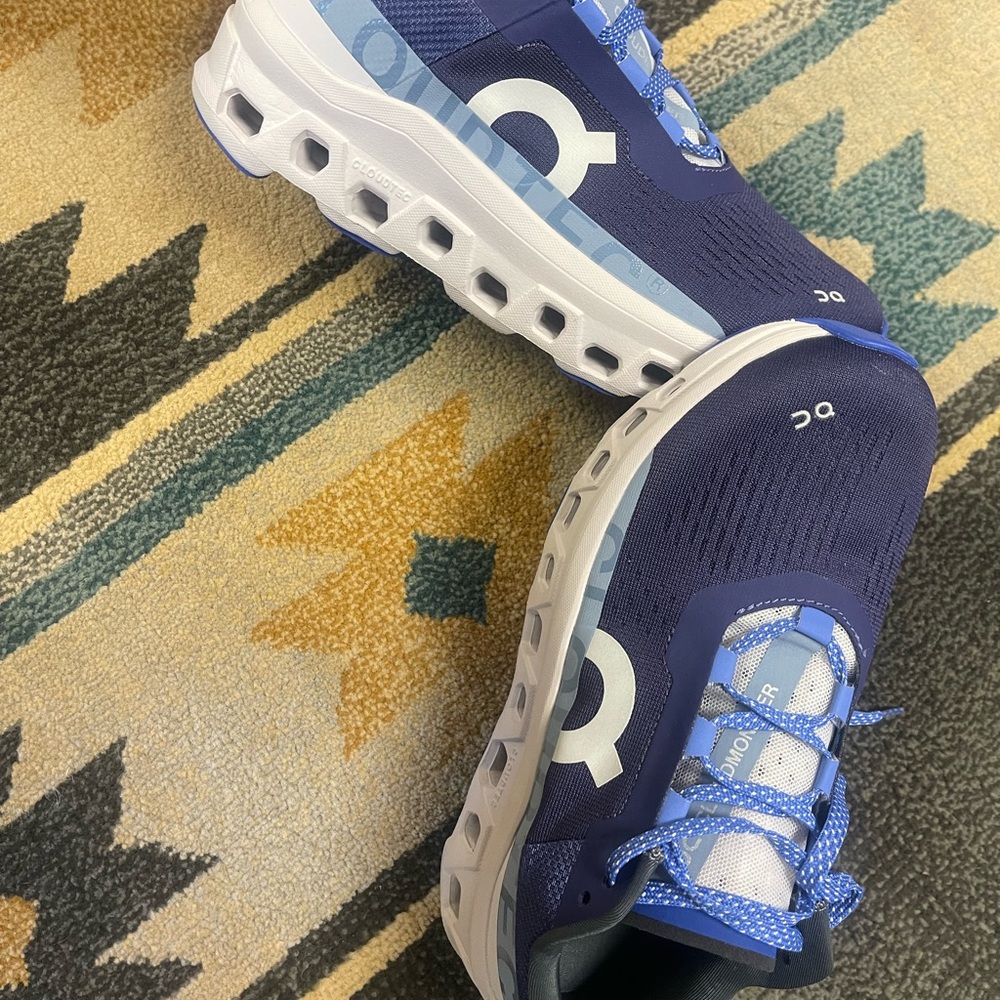 Women’s On Running Cloudmonster Shoes